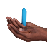 Je Joue | Bullet Classic : Teal [brand:je-joue/img-01-hands-teal-nobg.png]