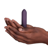 Je Joue | Bullet Classic : Purple [brand:je-joue/img-02-hands-purple-nobg.png]